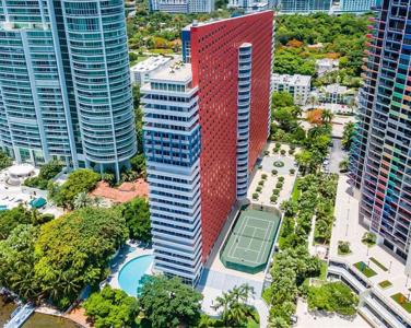1627 Brickell Ave