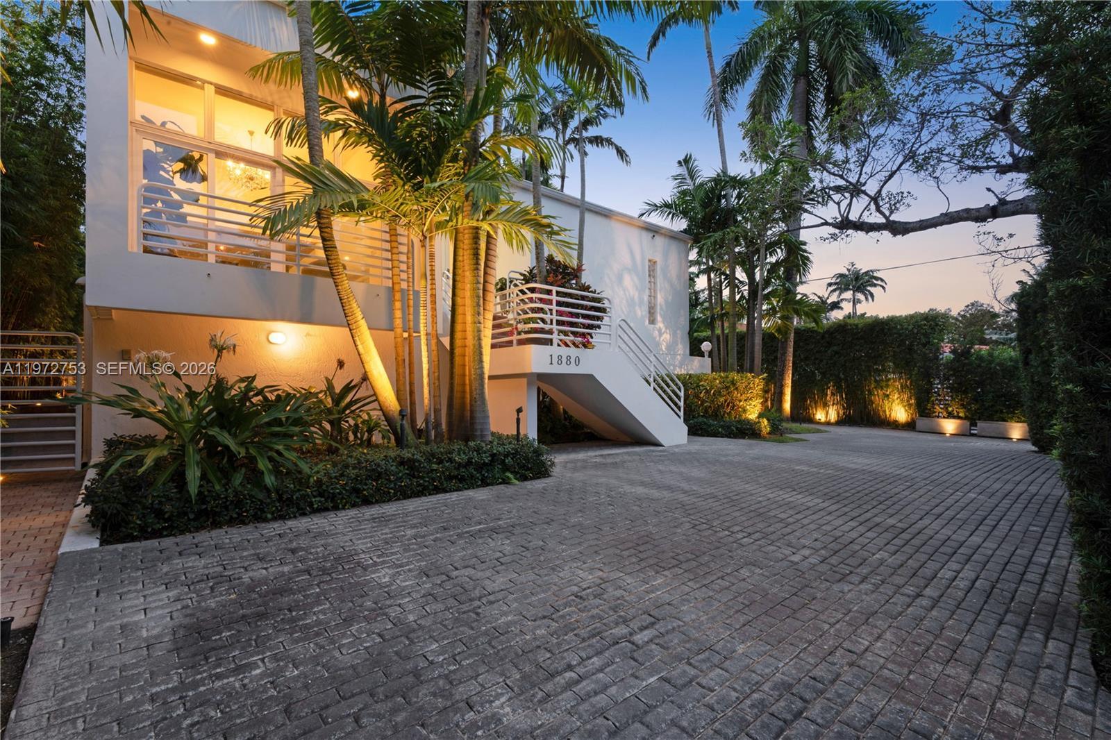 Image 1: Beautiful gated property with parking for up to 12 cars