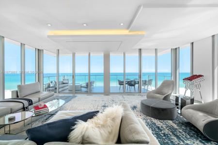 3651 Collins Ave