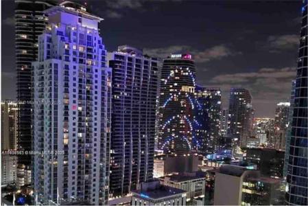 1200 Brickell Bay Dr