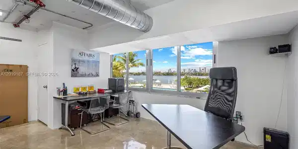 1200 West Ave