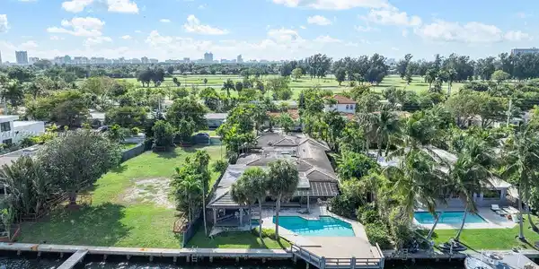 765 N Shore Dr
