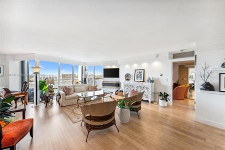 4000 Towerside Ter