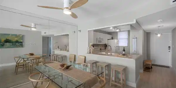 9940 S Ocean Dr