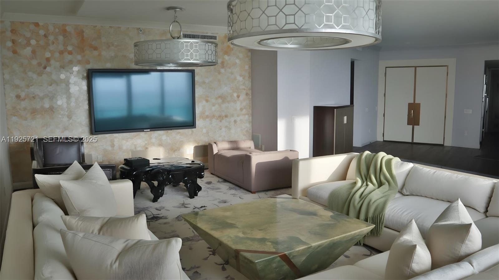 Image 3: Living Room