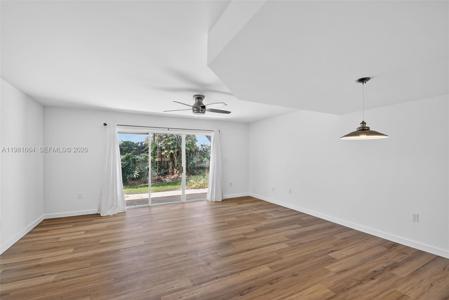 101 E Half Moon Cir