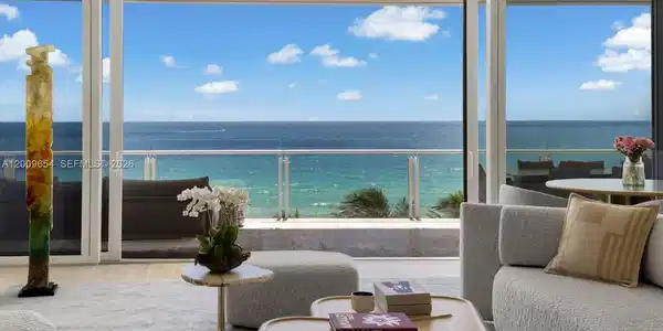 9111 Collins Ave