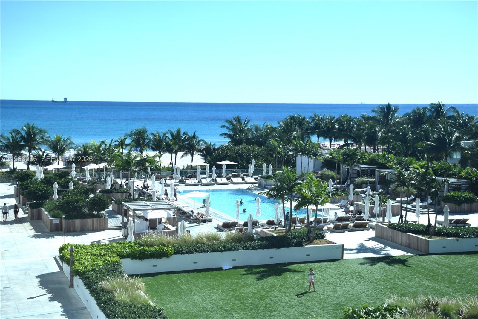 Image 3: Direct ocean view from unit