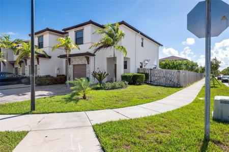 25195 SW 107th Ct