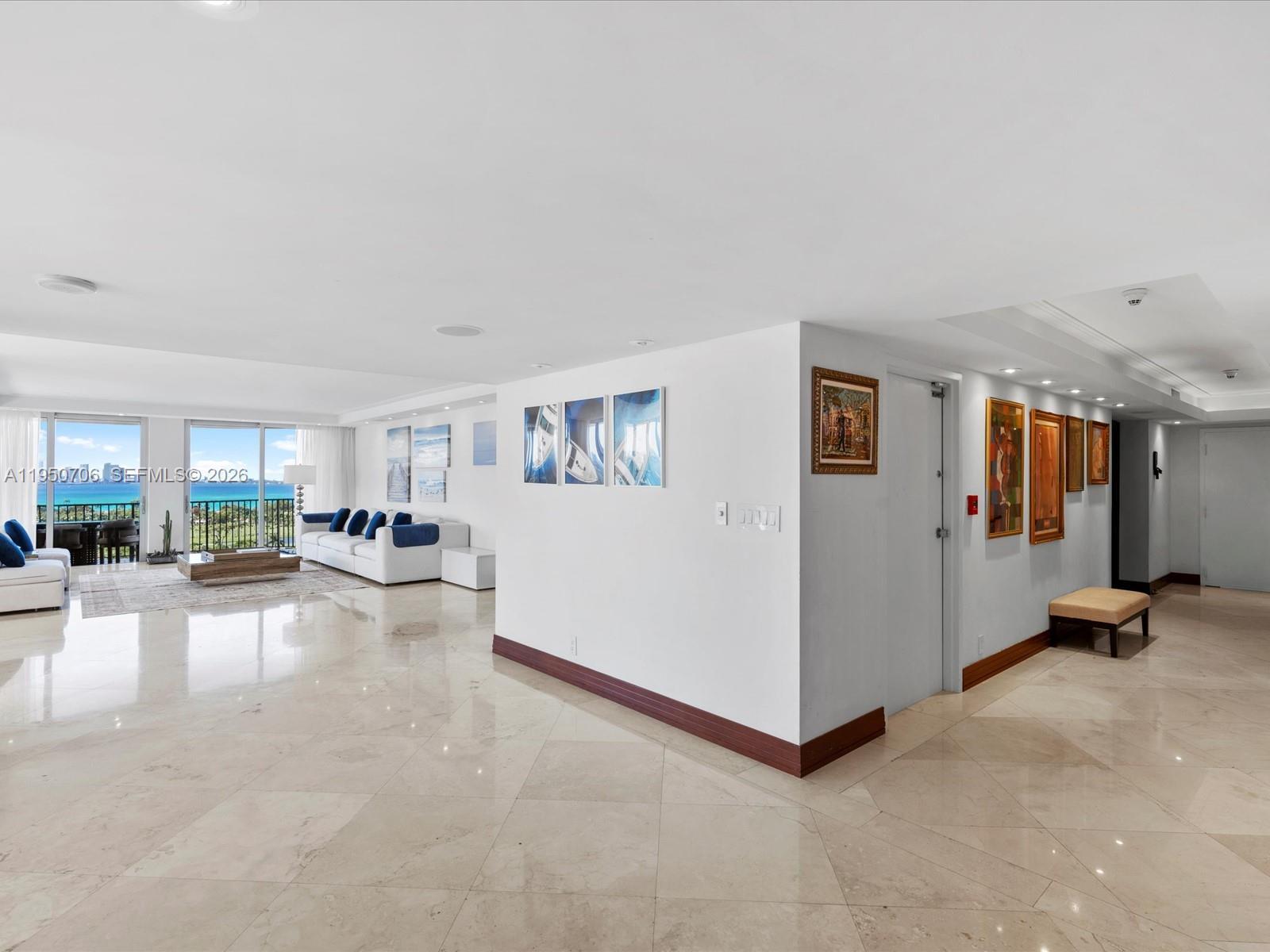 Image 2: Formal Livingroom