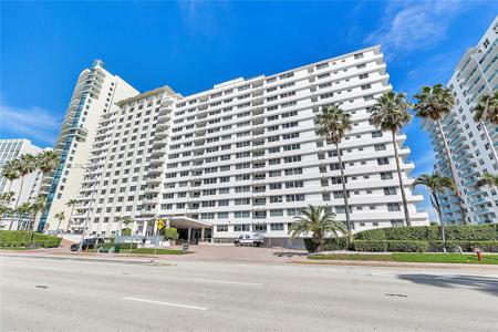 5005 Collins Ave