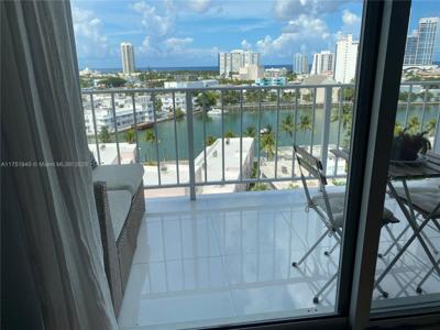 6900 Bay Dr