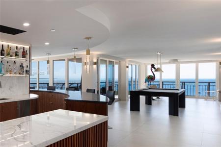2843 S Bayshore Dr