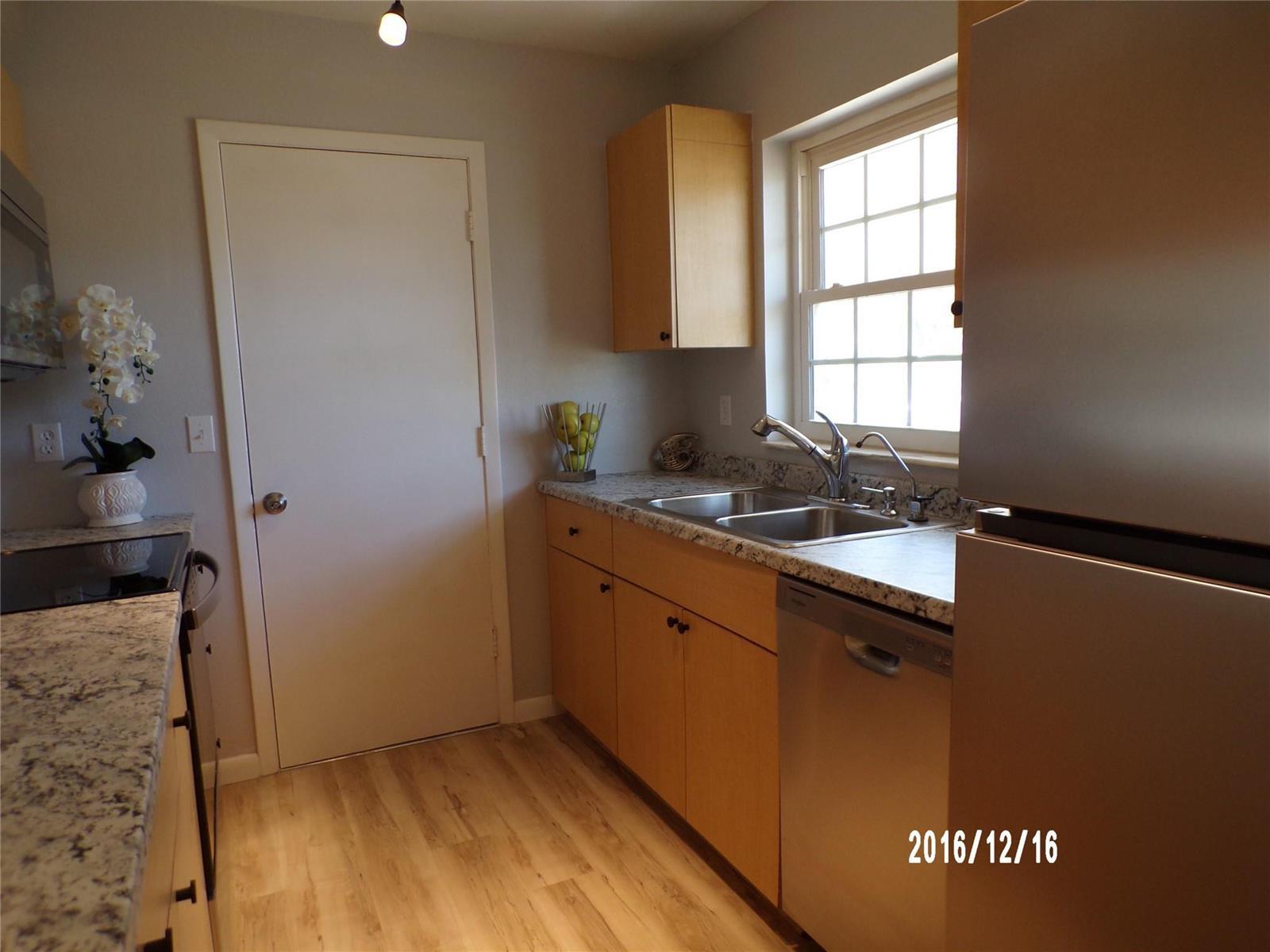 Image 4: Photo 4