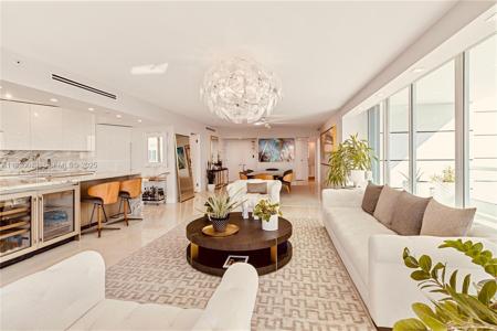 2127 Brickell Ave