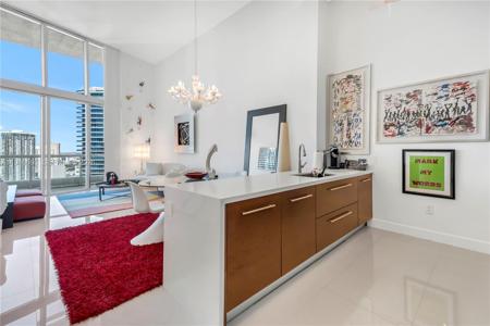 465 Brickell Ave