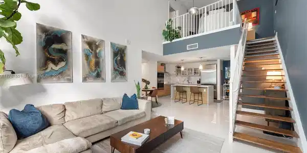 2020 N Bayshore Dr