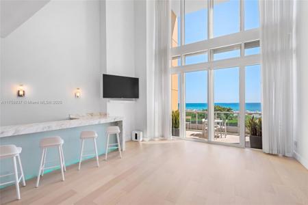 1455 Ocean Dr