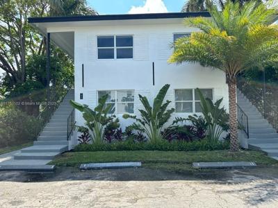 7836 NE Bayshore Ct