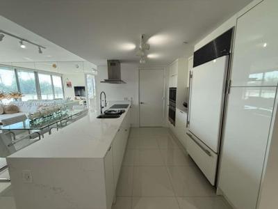 495 Brickell Ave