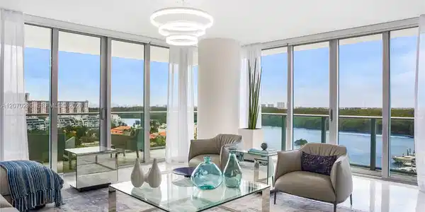 330 Sunny Isles Blvd