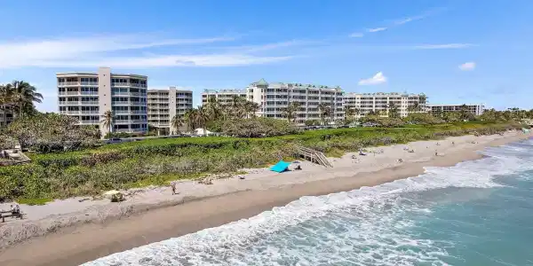 1660 S Highway A1a