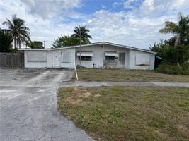1403 W Drew St