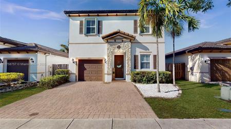 2363 NE 3rd Ct