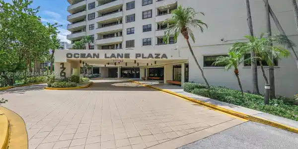 170 Ocean Lane Dr