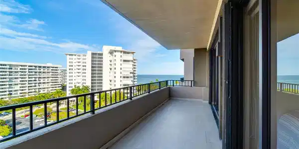 251 Crandon Blvd