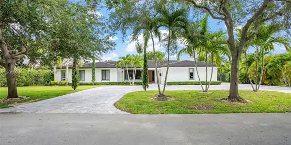 7200 SW 107th Ter