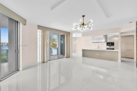 17301 Biscayne Blvd