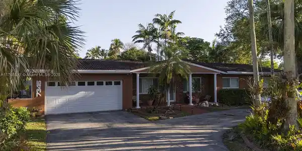 7345 SW 105th Ter