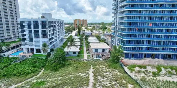 Image 3: Golden Shores Community