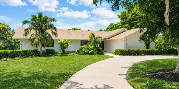 7920 SW 172nd Ter