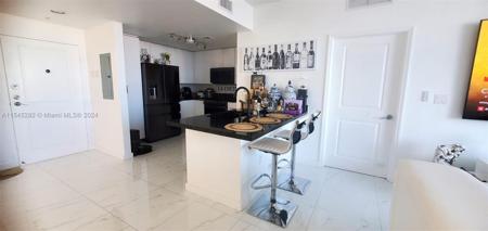 7900 Harbor Island Dr