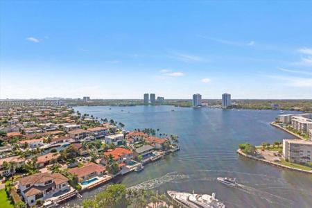 1000 Island Blvd