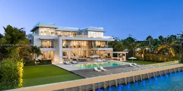 284 Bal Bay Dr