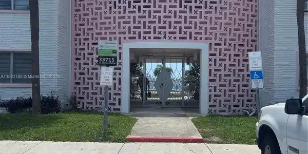 7921 East Drive