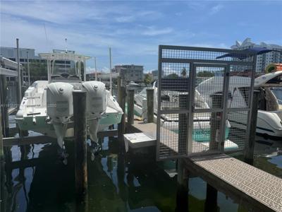 7929 W DR UNIT 6