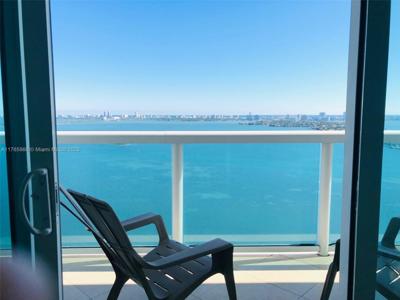 1800 N Bayshore Dr
