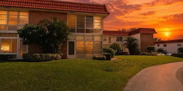 1225 NW 21st