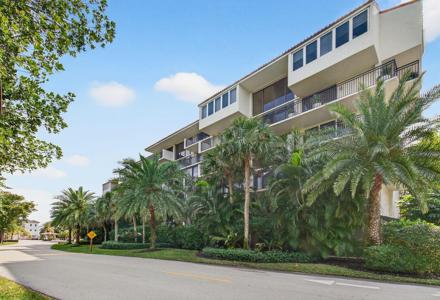 3908 S Ocean