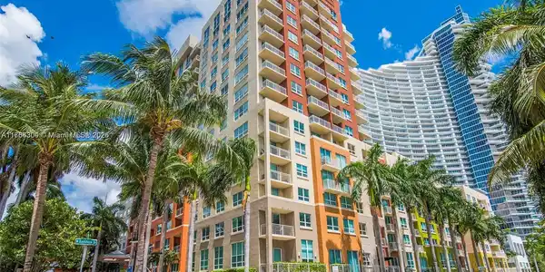 2000 N Bayshore Drive