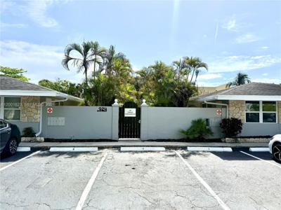 924 NE 17th Ter