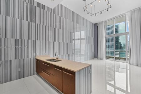 475 Brickell Ave