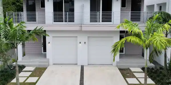 3374 Day Ave