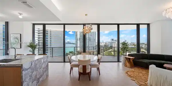 500 Alton