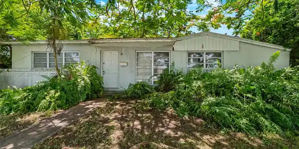 9280 Nautilus Dr