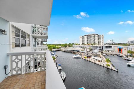 13155 Ixora Ct